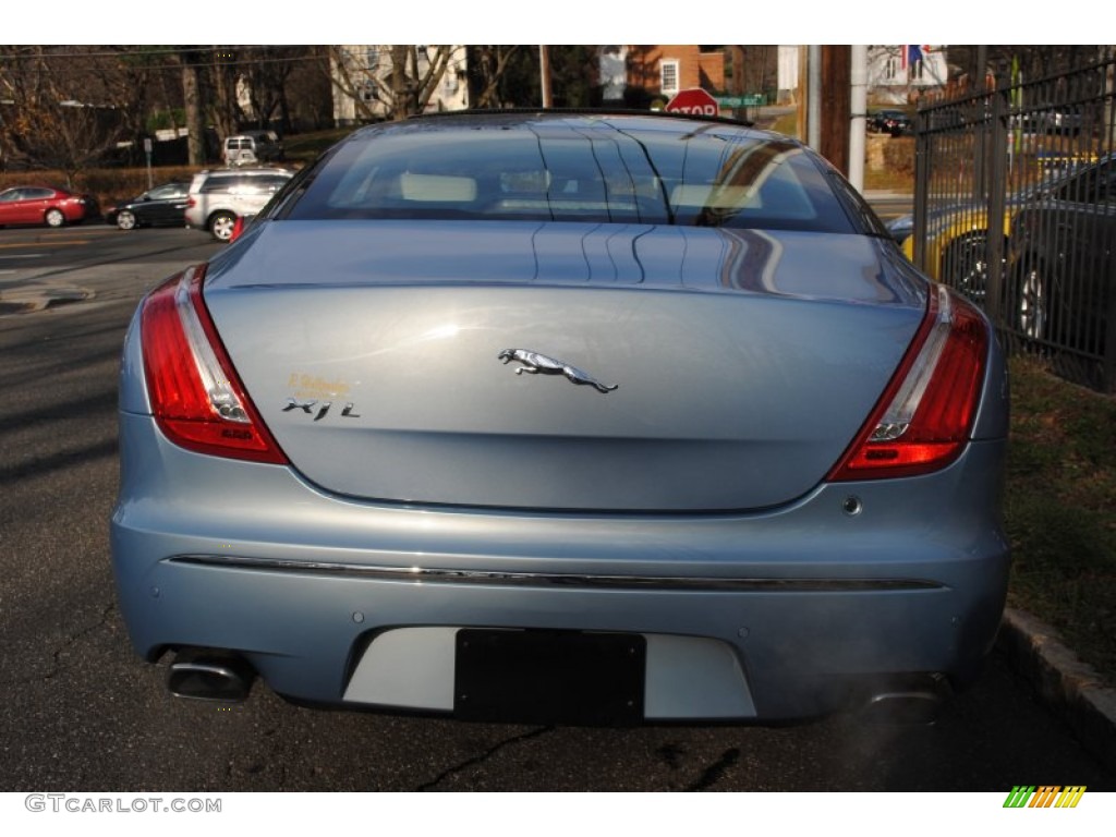 2011 XJ XJL - Frost Blue Metallic / Ivory/Truffle photo #5