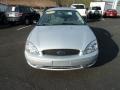 Silver Frost Metallic - Taurus SE Sedan Photo No. 6