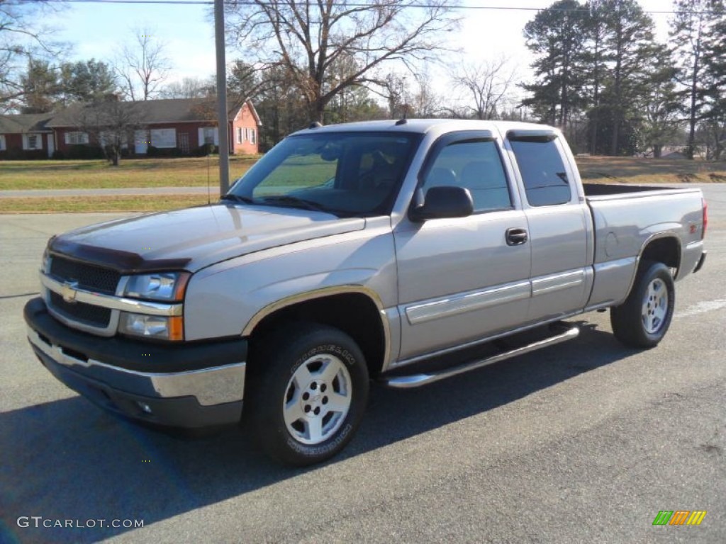 2005 Silverado 1500 Z71 Extended Cab 4x4 - Silver Birch Metallic / Dark Charcoal photo #1