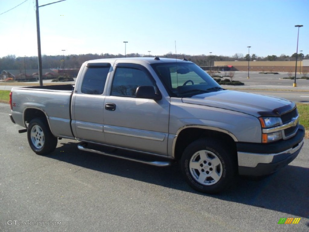 2005 Silverado 1500 Z71 Extended Cab 4x4 - Silver Birch Metallic / Dark Charcoal photo #5