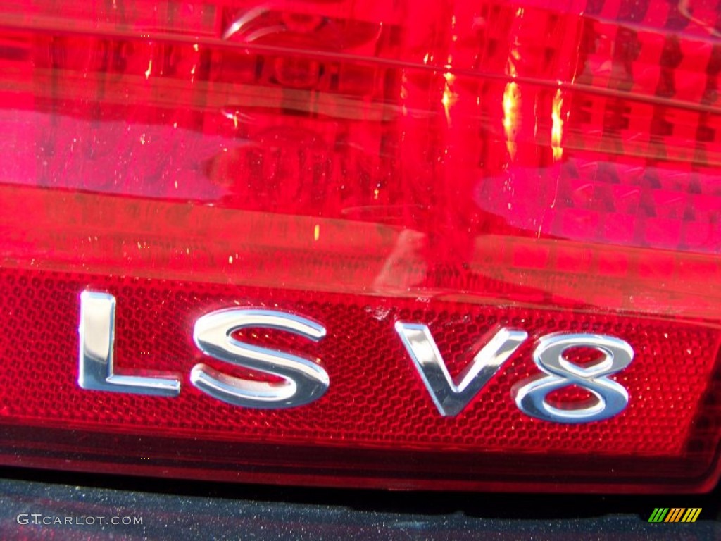 2002 Lincoln LS V8 Marks and Logos Photo #57810167