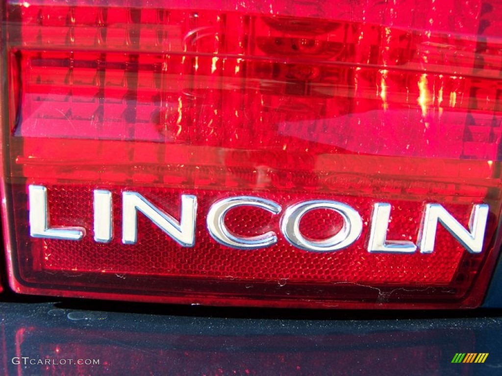 2002 Lincoln LS V8 Marks and Logos Photos