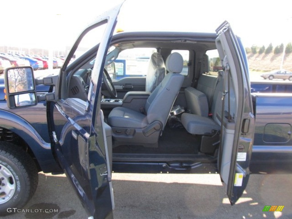 2012 F350 Super Duty XLT SuperCab 4x4 - Dark Blue Pearl Metallic / Steel photo #17