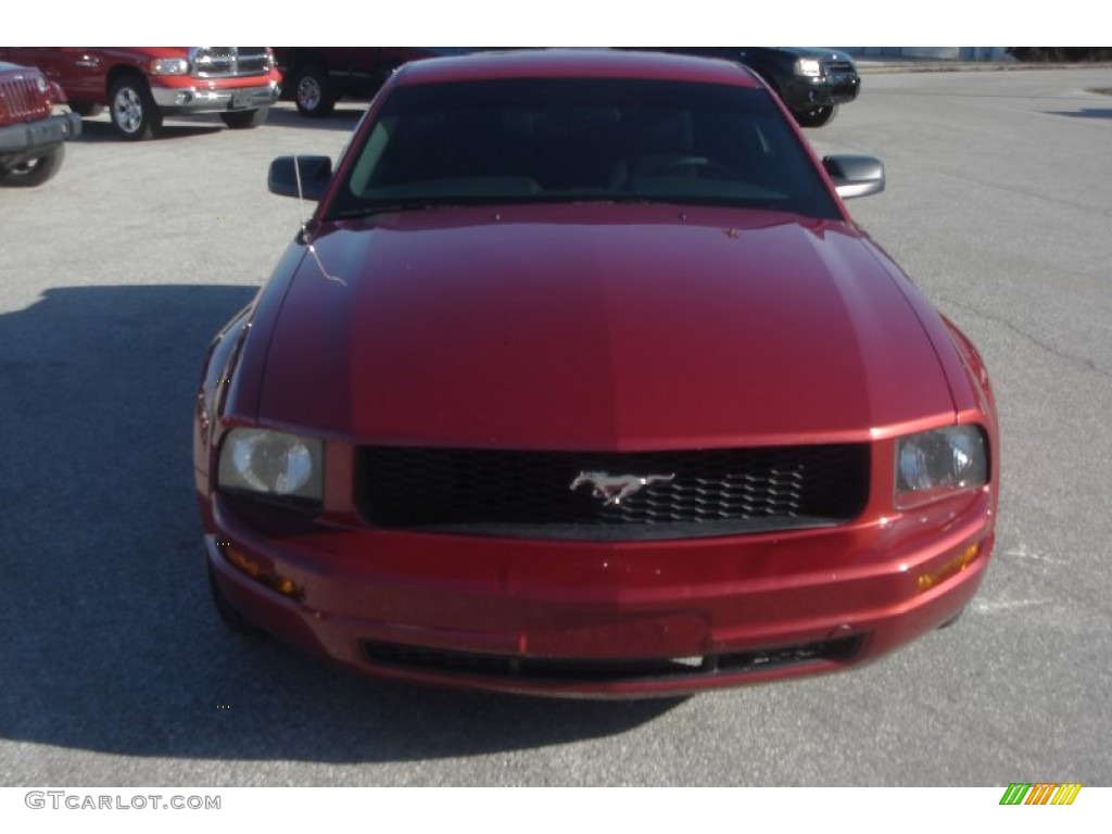 2006 Mustang V6 Deluxe Coupe - Redfire Metallic / Dark Charcoal photo #3