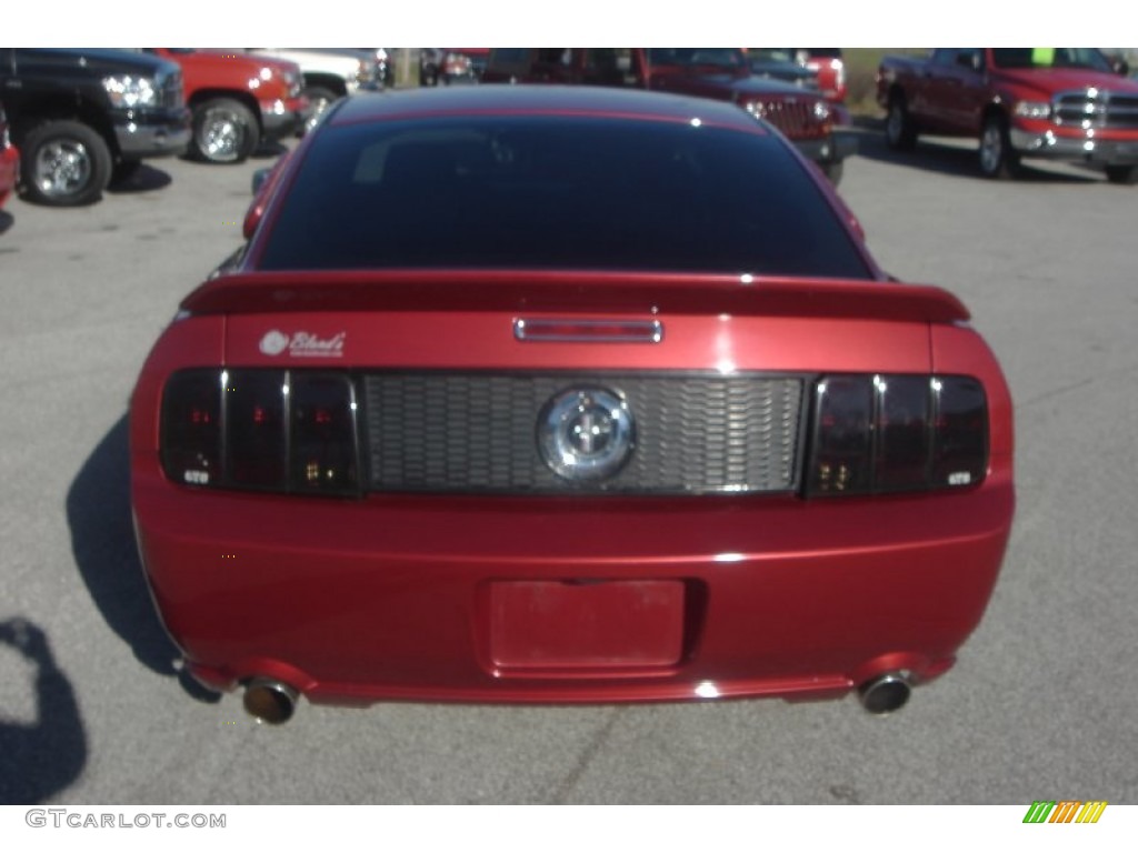 2006 Mustang V6 Deluxe Coupe - Redfire Metallic / Dark Charcoal photo #36