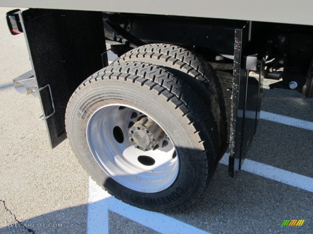 2012 Ford F550 Super Duty XL Regular Cab 4x4 Dump Truck Wheel Photo #57812624