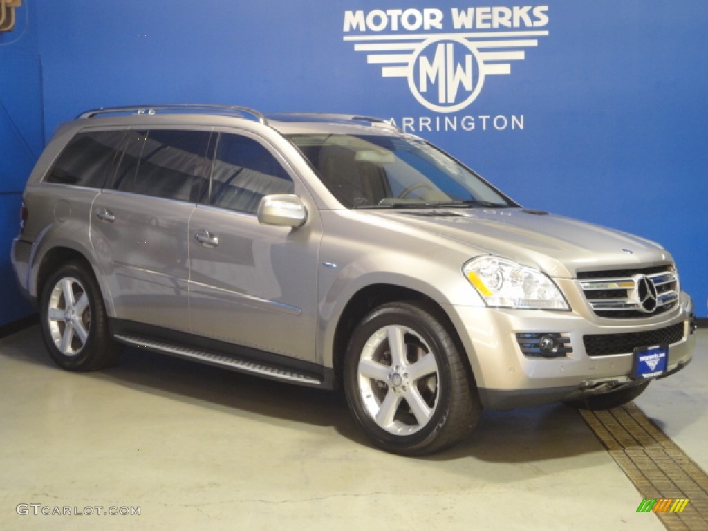 2009 GL 320 BlueTEC 4Matic - Sand Beige Metallic / Black photo #1