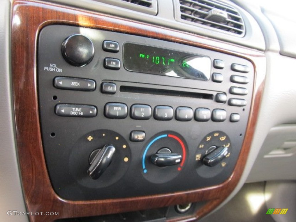 2004 Ford Taurus SES Sedan Controls Photo #57824718