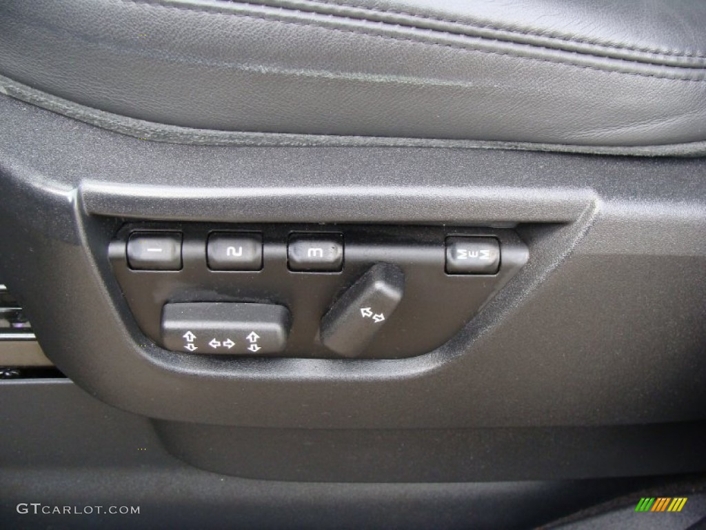 2009 Land Rover LR3 HSE Controls Photo #57829490