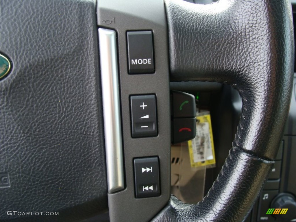 2009 Land Rover LR2 HSE Controls Photo #57829841