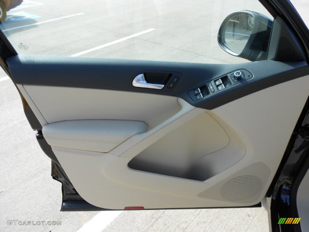 2012 Tiguan SE - Deep Black Metallic / Beige photo #10