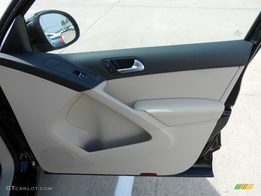 2012 Tiguan SE - Deep Black Metallic / Beige photo #12