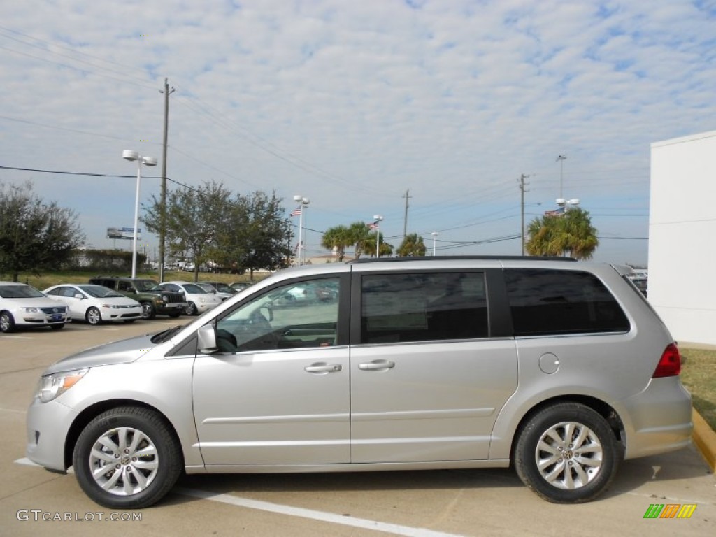 Mercury Silver Metallic 2012 Volkswagen Routan SE Exterior Photo #57837011