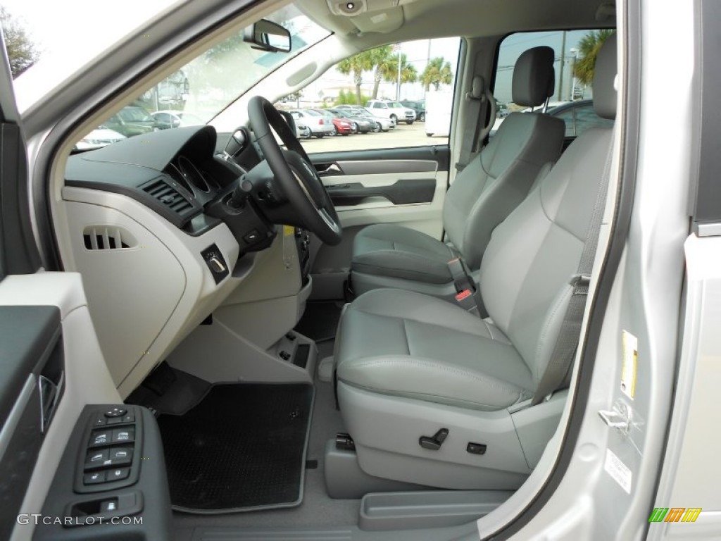 Aero Gray Interior 2012 Volkswagen Routan SE Photo #57837062