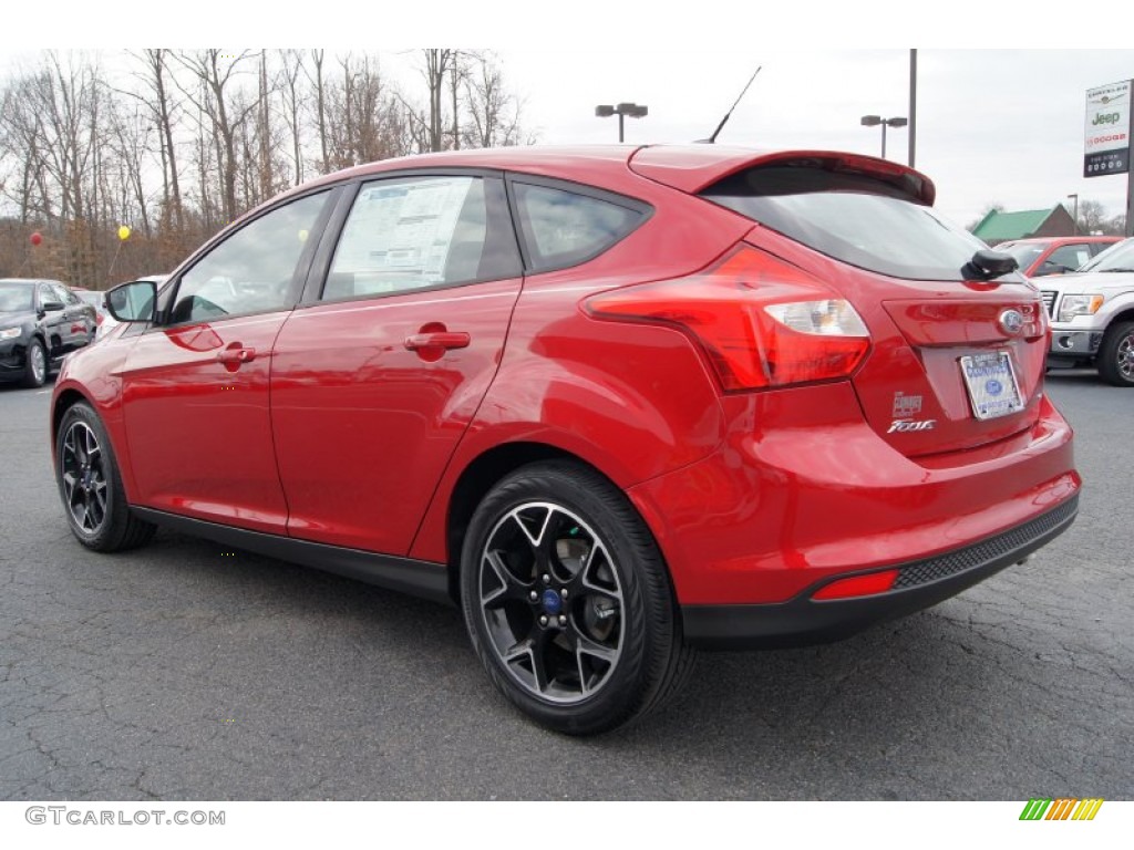 2012 Focus SE Sport 5-Door - Red Candy Metallic / Charcoal Black photo #31