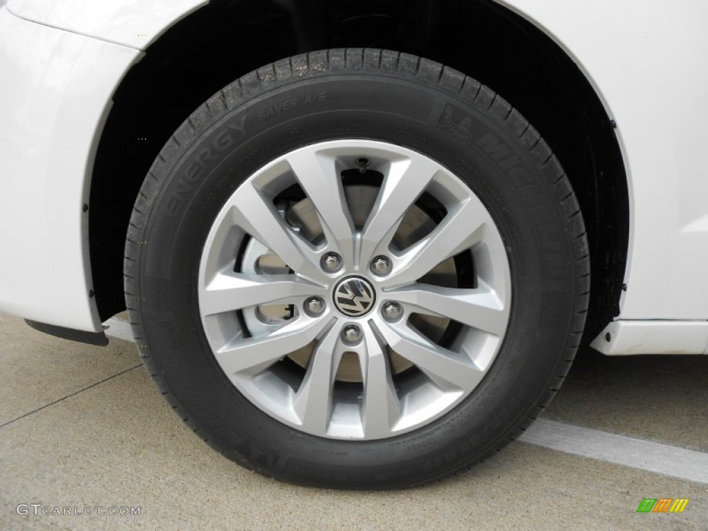 2012 Volkswagen Routan SE Wheel Photo #57837273