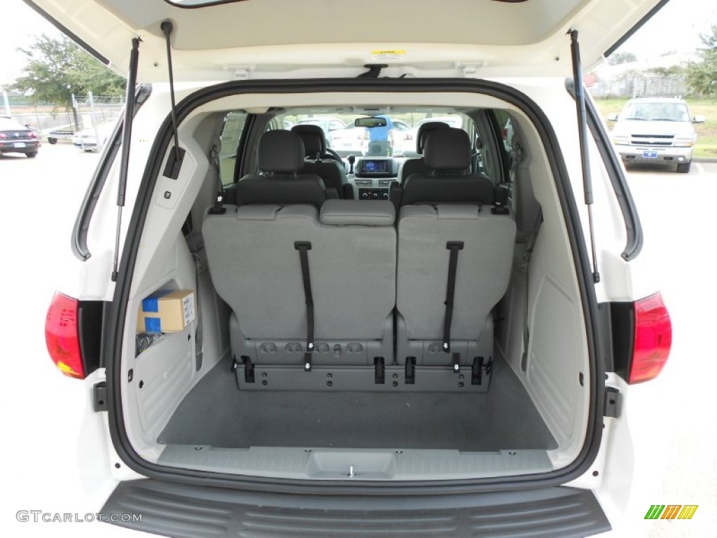2012 Volkswagen Routan SE Trunk Photo #57837335