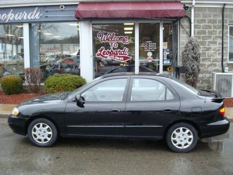 1999 Hyundai Elantra GL Sedan Data, Info and Specs