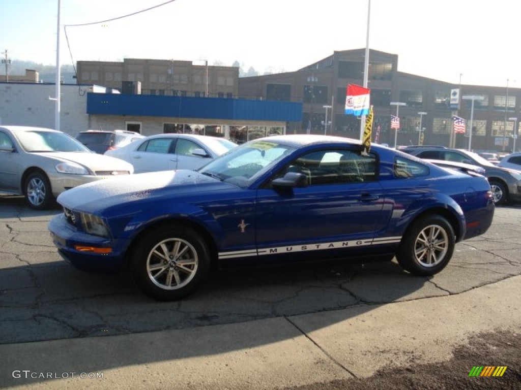 2005 Mustang V6 Deluxe Coupe - Sonic Blue Metallic / Light Graphite photo #5