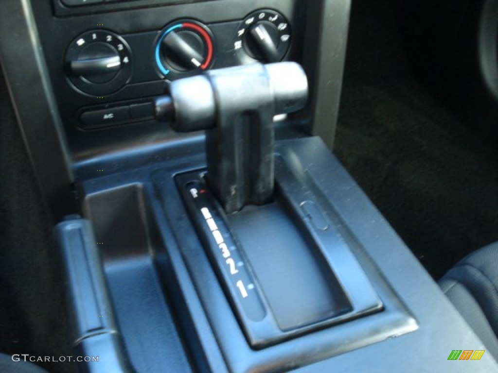 2005 Mustang V6 Deluxe Coupe - Sonic Blue Metallic / Light Graphite photo #23