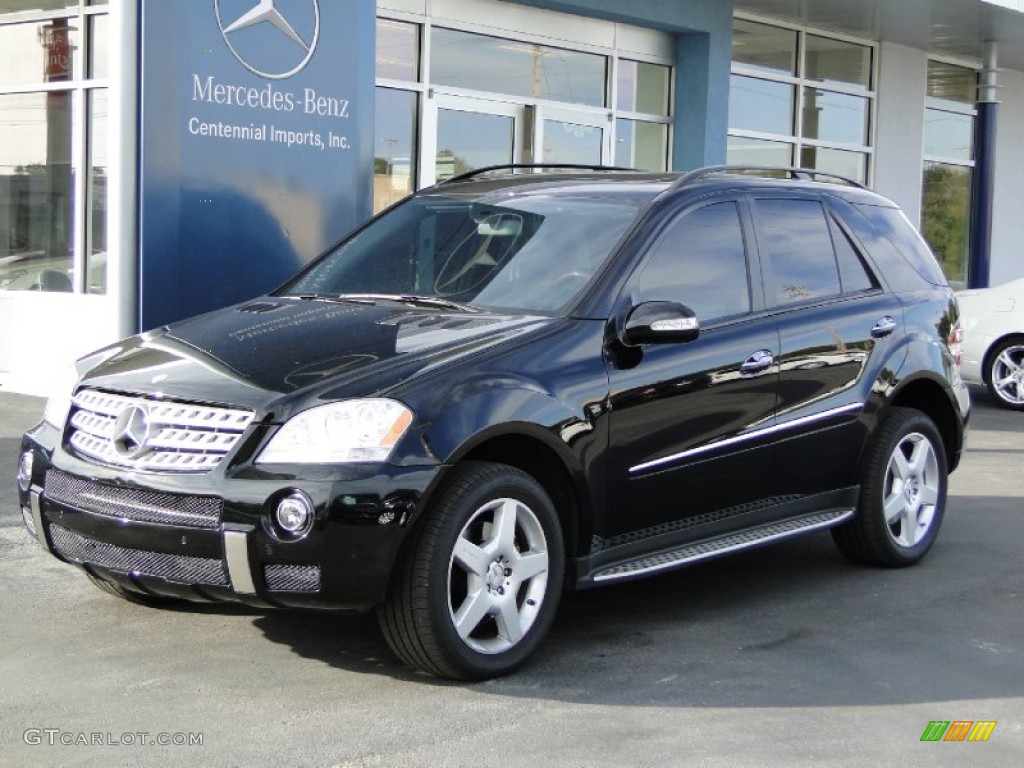 Obsidian Black Metallic Mercedes-Benz ML