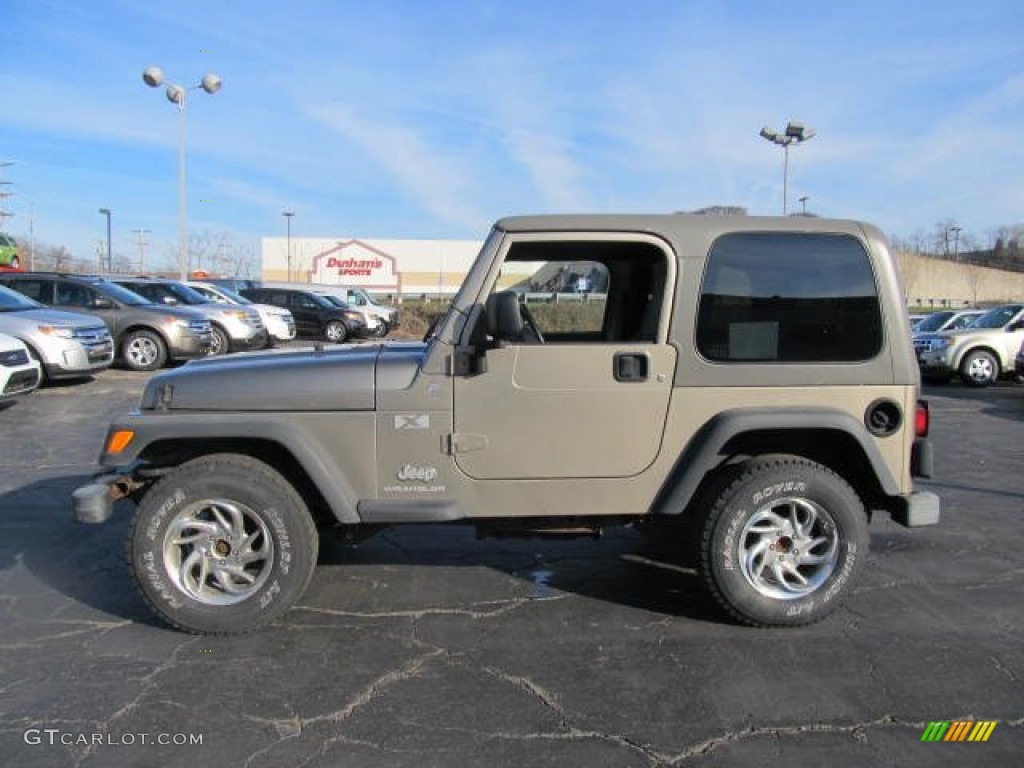 2004 Wrangler X 4x4 - Light Khaki Metallic / Khaki photo #2