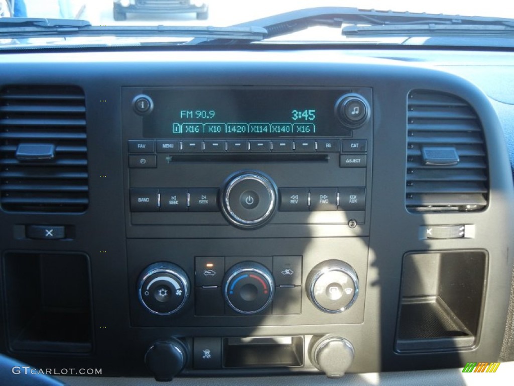 2009 Silverado 1500 LT Crew Cab - Silver Birch Metallic / Light Titanium photo #17