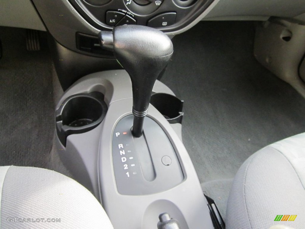 2005 Ford Focus ZX4 SE Sedan 4 Speed Automatic Transmission Photo #57848210