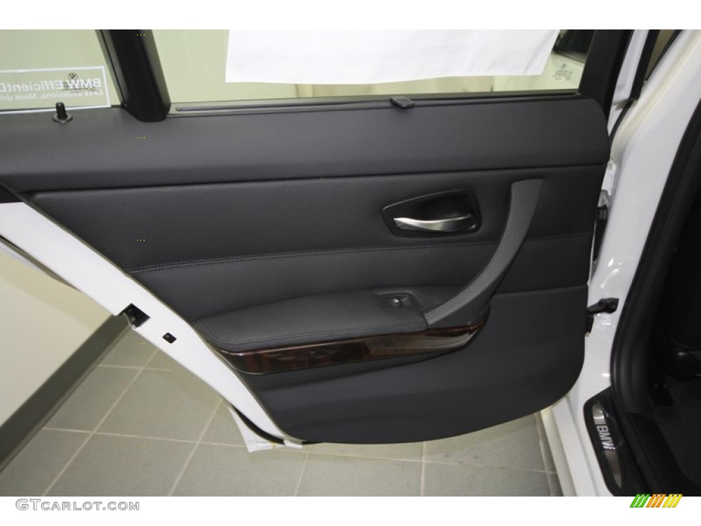 2011 3 Series 328i Sedan - Alpine White / Black Dakota Leather photo #24