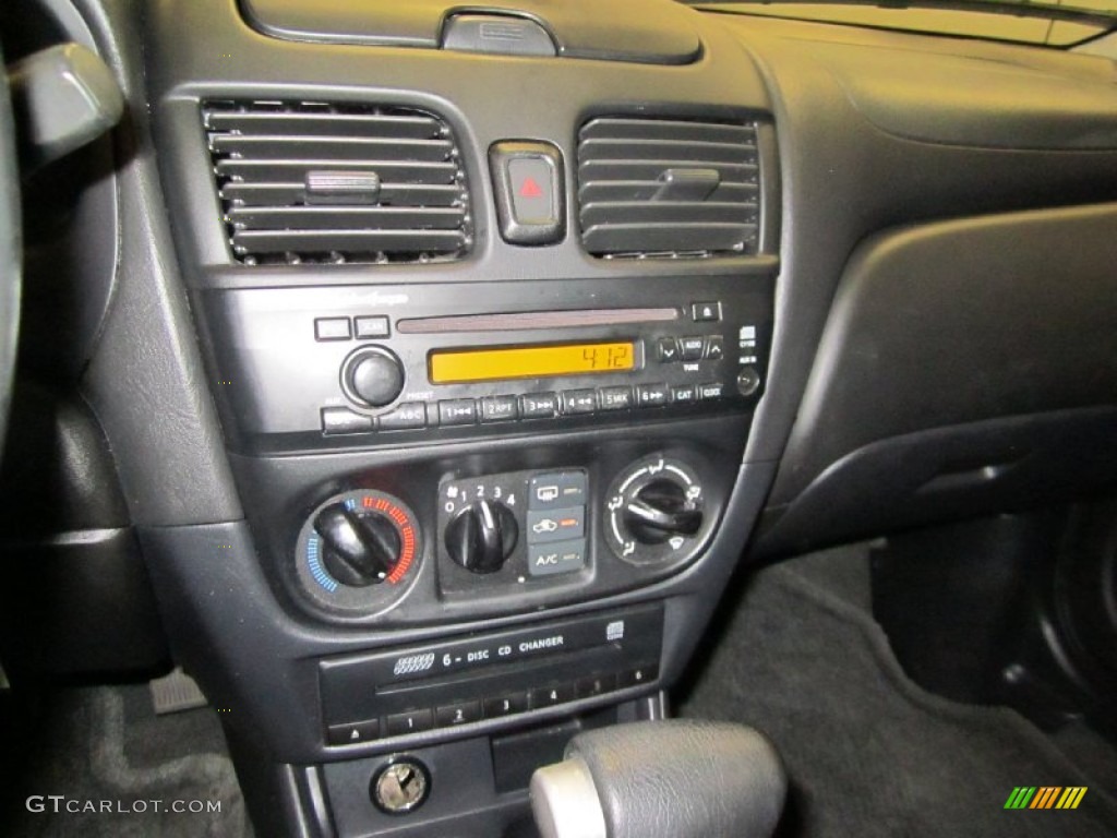 2006 Sentra 1.8 S Special Edition - Sapphire Blue Metallic / Charcoal photo #16