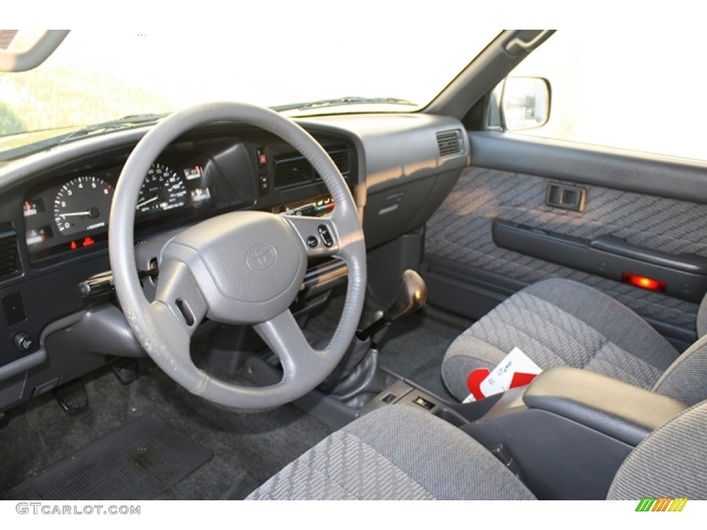 Gray Interior 1995 Toyota 4Runner SR5 V6 4x4 Photo #57859930