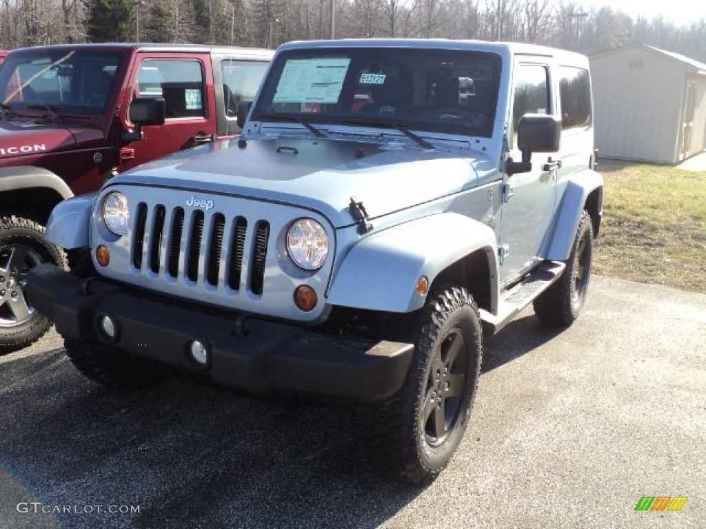 2012 Wrangler Sahara Arctic Edition 4x4 - Winter Chill Pearl / Black photo #1