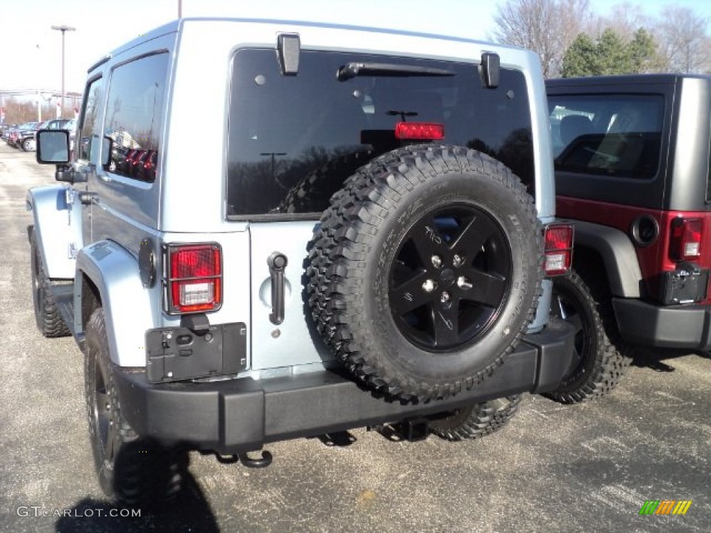 2012 Wrangler Sahara Arctic Edition 4x4 - Winter Chill Pearl / Black photo #4