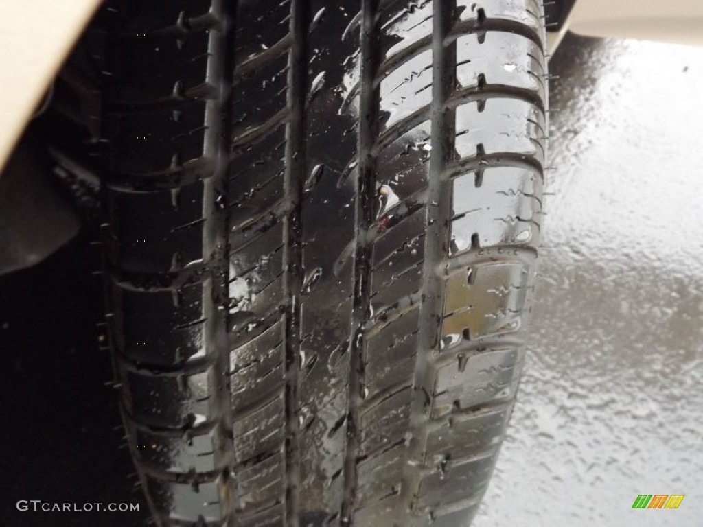 2010 Corolla LE - Desert Sand Metallic / Bisque photo #17