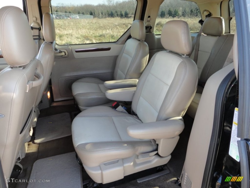 2002 Windstar Limited - Black / Medium Parchment Beige photo #7
