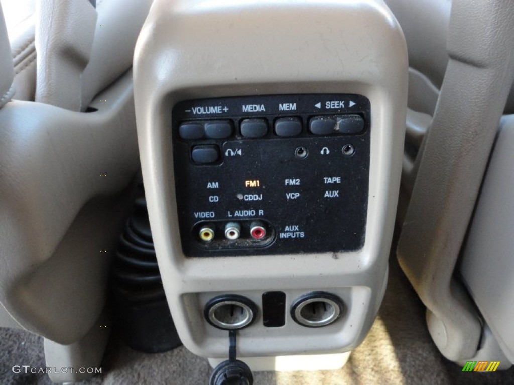 2002 Windstar Limited - Black / Medium Parchment Beige photo #30