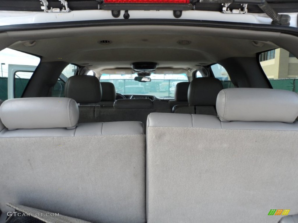 2003 Yukon SLT - Summit White / Pewter/Dark Pewter photo #25