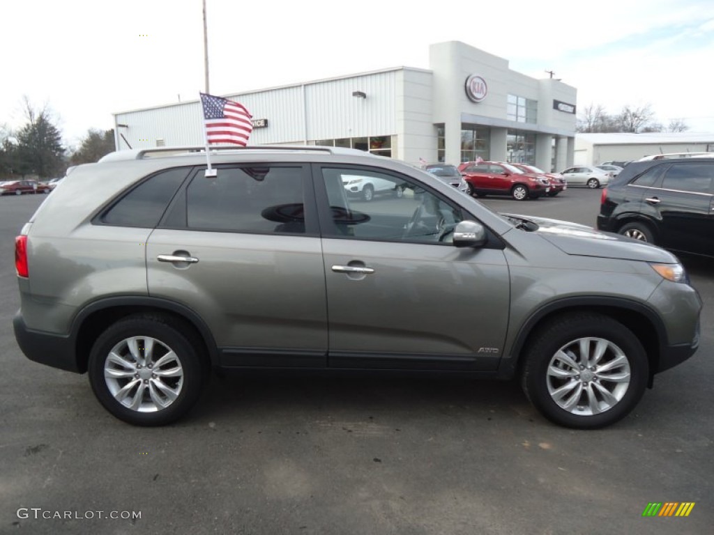 2011 Sorento LX V6 AWD - Titanium Silver / Black photo #7