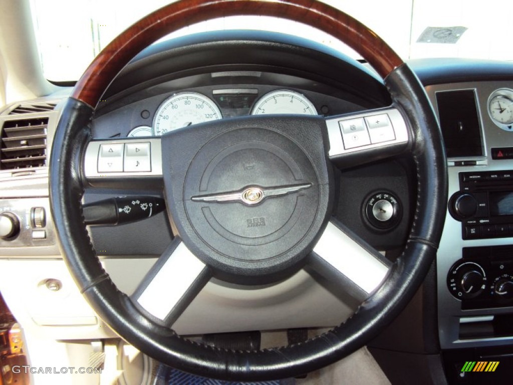 2005 Chrysler 300 C HEMI Deep Jade/Light Graystone Steering Wheel Photo #57881674