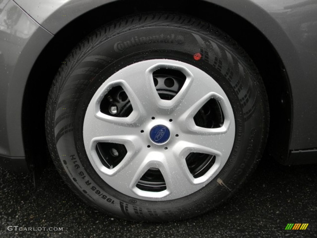 2012 Focus S Sedan - Sterling Grey Metallic / Charcoal Black photo #3