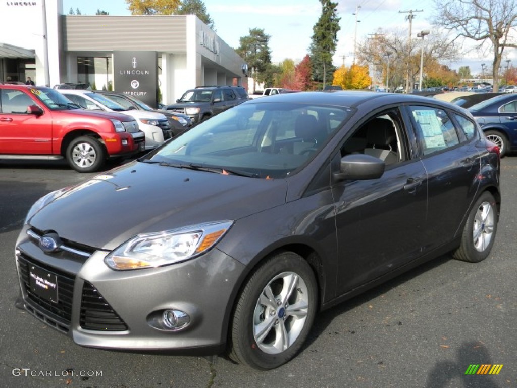 2012 Focus SE Sport 5-Door - Sterling Grey Metallic / Two-Tone Sport photo #1