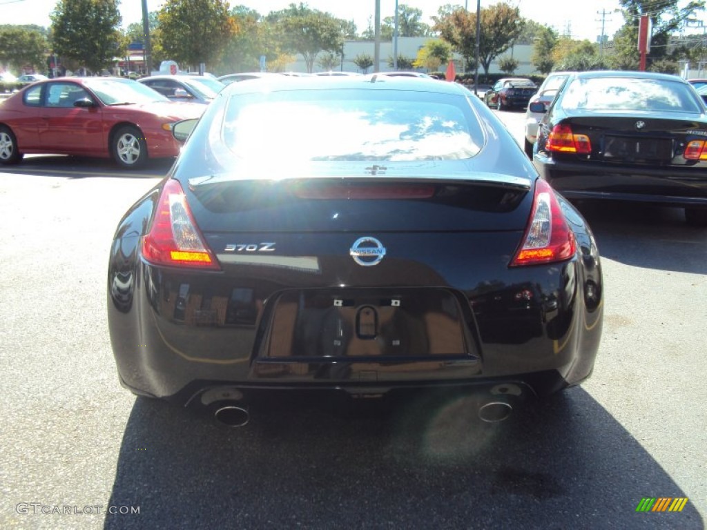 2010 370Z Touring Coupe - Black Cherry / Black Leather photo #6