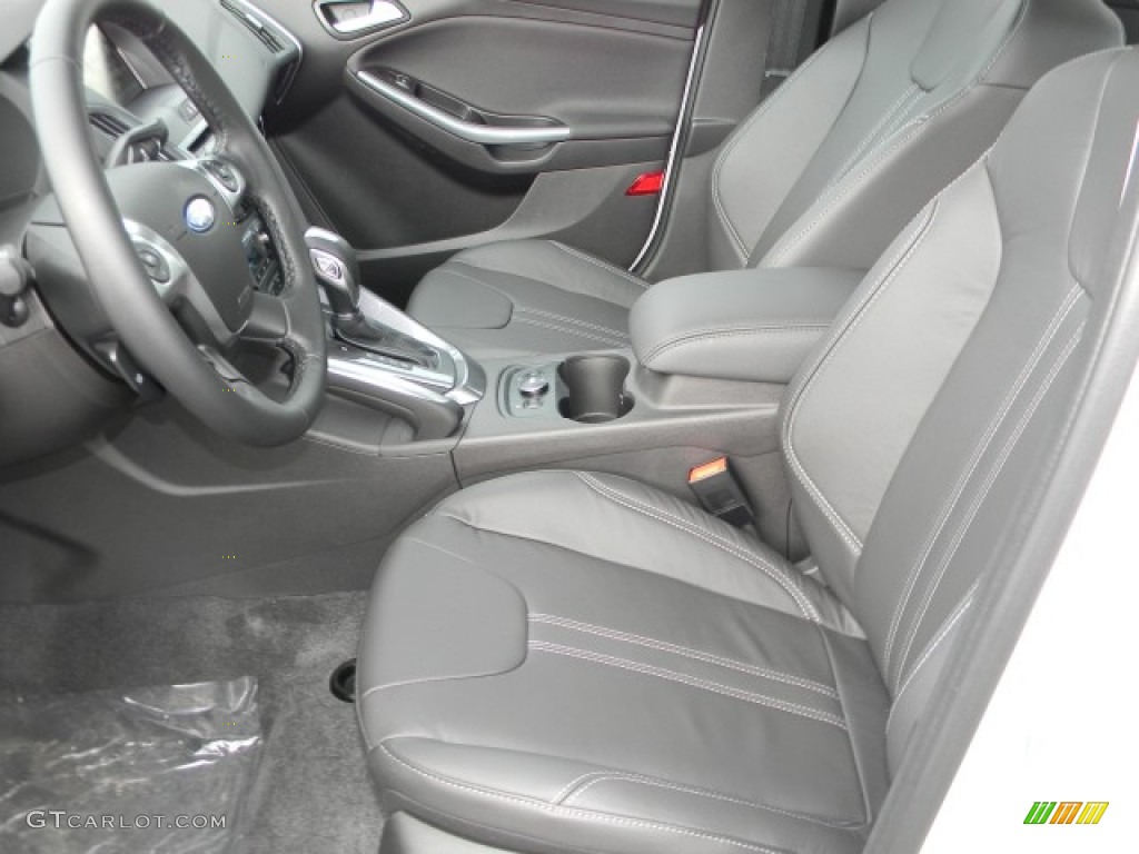 2012 Focus Titanium Sedan - White Platinum Tricoat Metallic / Charcoal Black Leather photo #7