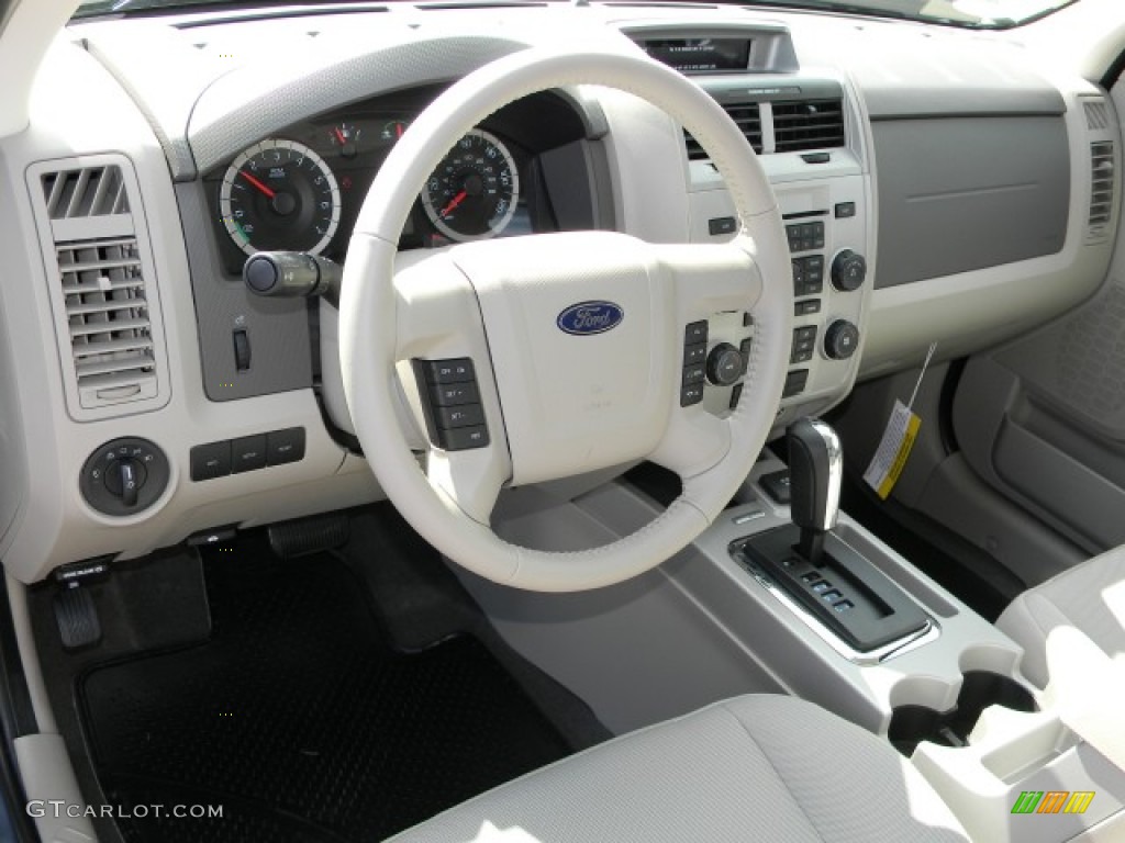 2012 Ford Escape Hybrid 4WD Dashboard Photos
