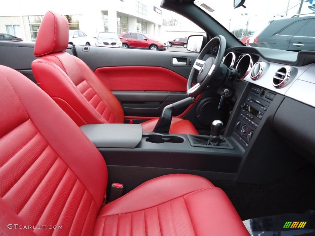 2006 Mustang GT Premium Convertible - Torch Red / Red/Dark Charcoal photo #18