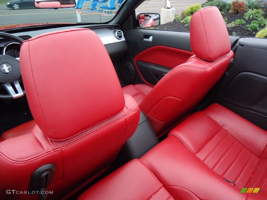 2006 Mustang GT Premium Convertible - Torch Red / Red/Dark Charcoal photo #25
