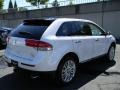 2011 White Platinum Tri-Coat Lincoln MKX AWD  photo #5