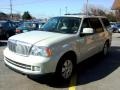 Oxford White - Navigator Luxury Photo No. 2