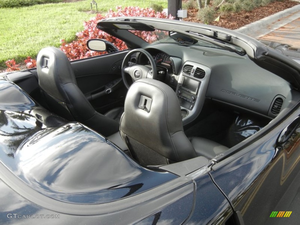 Ebony Black Interior 2006 Chevrolet Corvette Convertible Photo #57889101