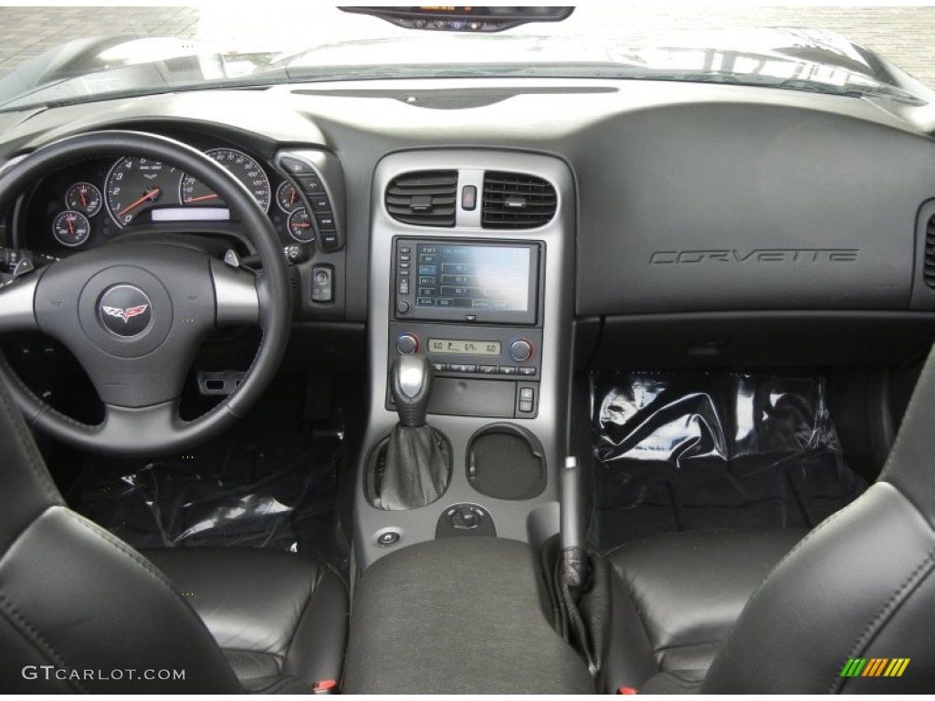 2006 Chevrolet Corvette Convertible Ebony Black Dashboard Photo #57889183